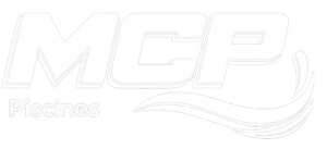 logo mcp piscines avec élément de vague logo mcp piscines avec élément de vague